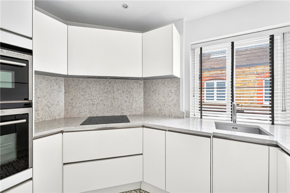 1 bedroom Flat, Hans Crescent, Knightsbridge, SW1X - Available, Image 3