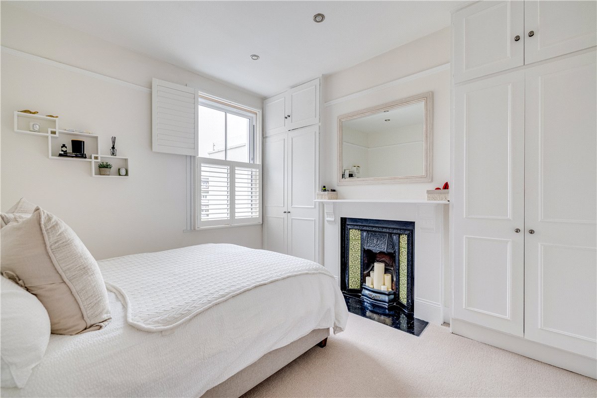2 bedroom Maisonette, Amerland Road, London, SW18 - Available, Image 6