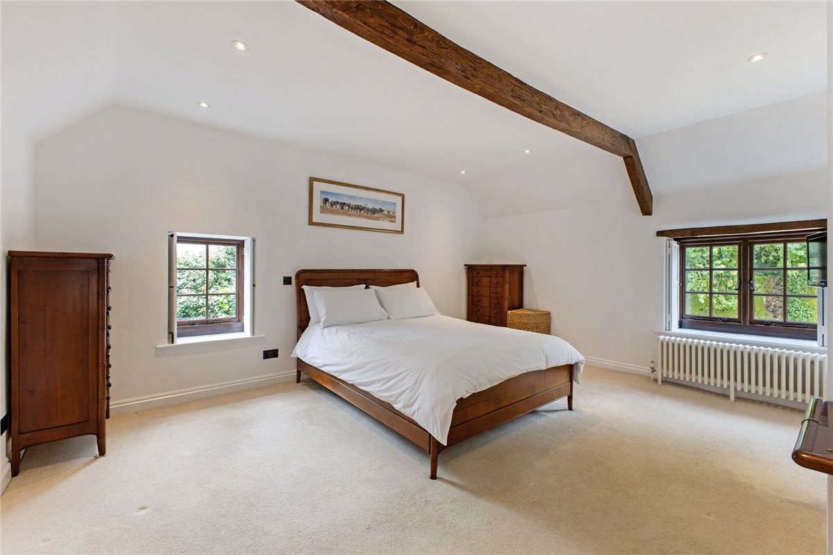 4 bedroom House, Broome Manor Lane, Swindon, SN3 - Sold, Image 16