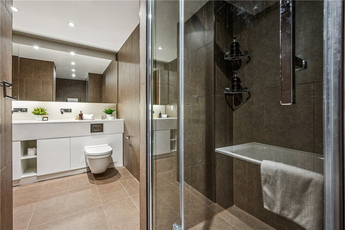 3 bedroom Flat, Bolsover Street, Fitzrovia, W1W - Available, Image 1