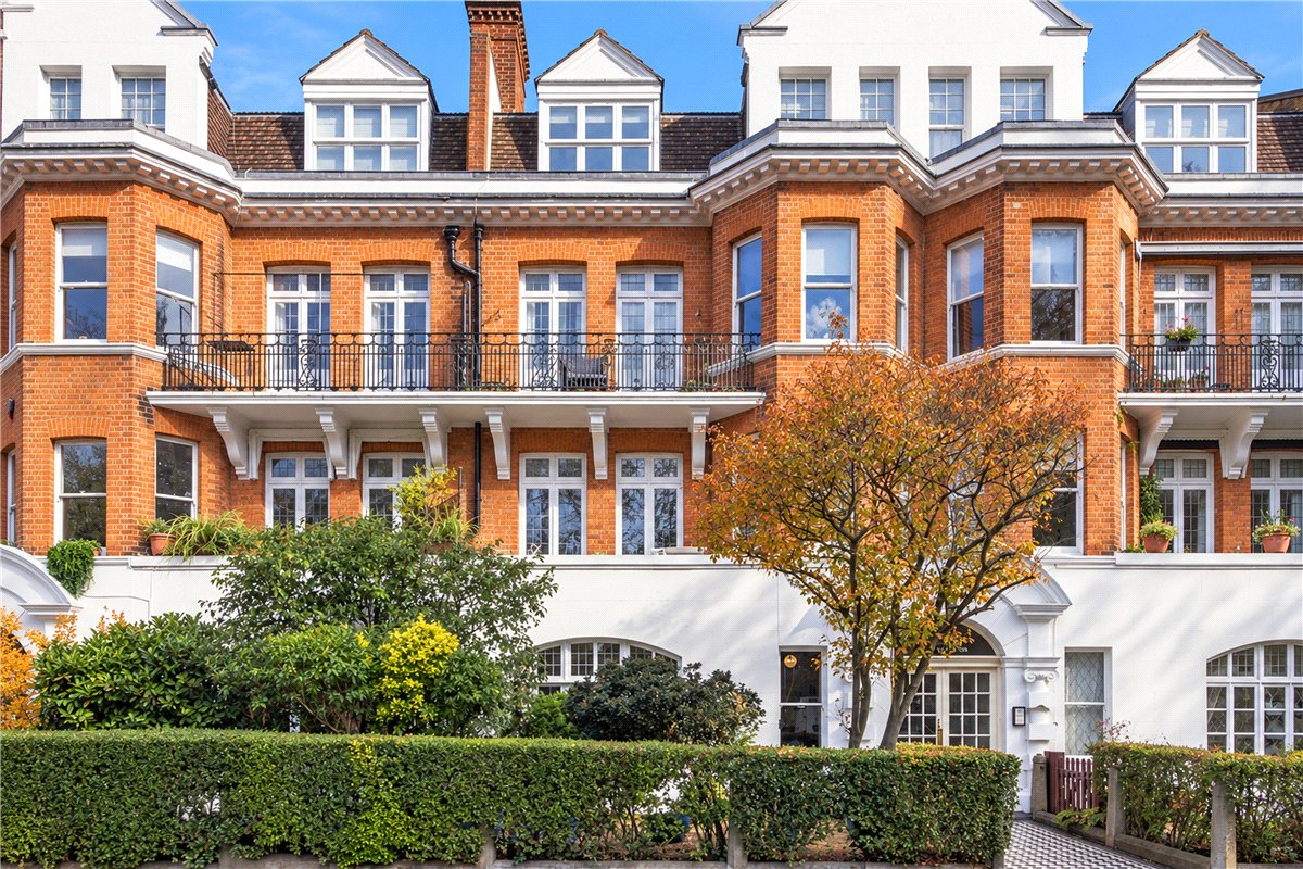3 bedroom Flat, Bishops Mansions, Stevenage Road, SW6 - Available, Image 6