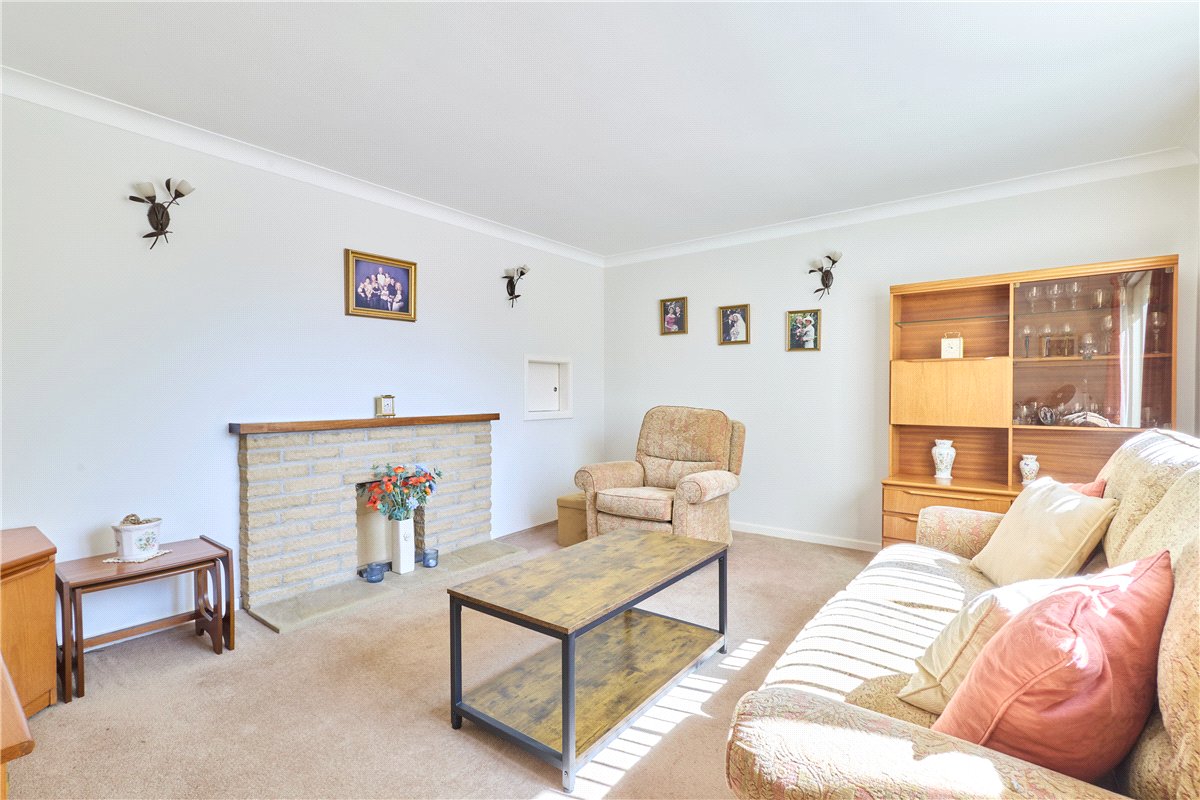 3 bedroom House, Edinburgh Road, Newmarket, CB8 - Available, Image 3