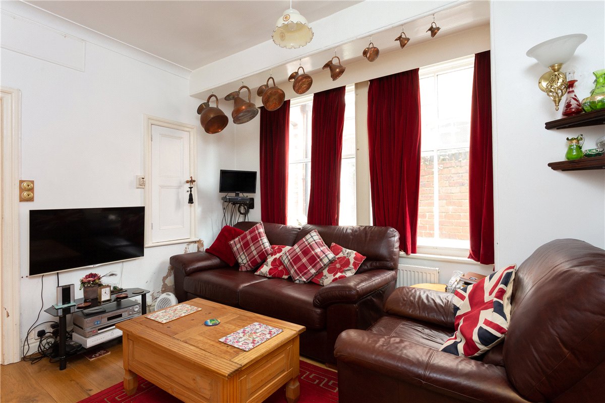 6 bedroom House, Albemarle Road, York, YO23 - Available, Image 2