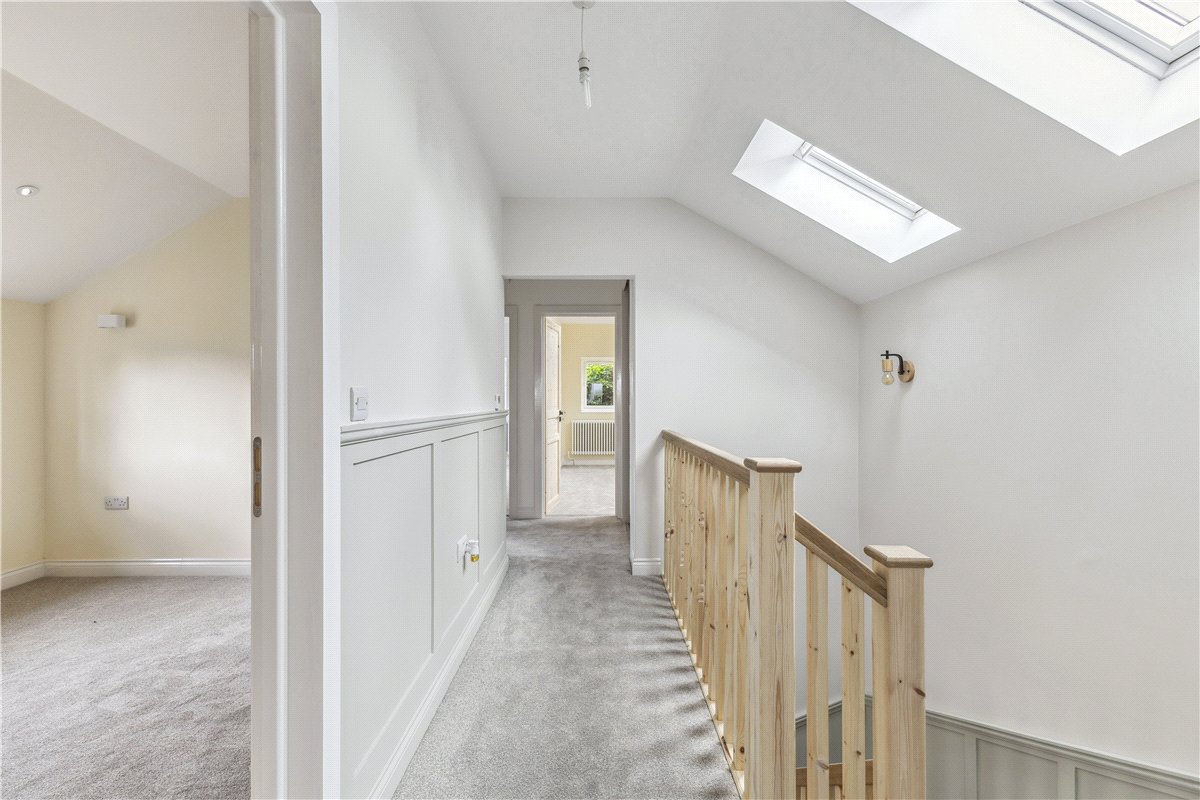 4 bedroom House, High Street, Burbage, SN8 - Available, Image 10