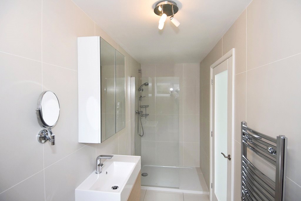 4 bedroom House, Woodville Road, Richmond, TW10 - , Image 7