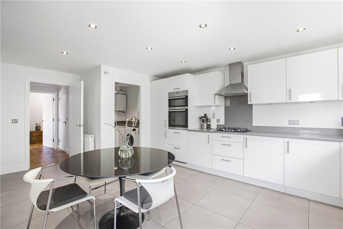 4 bedroom House, Simpsons Way, Kennington, OX1 - Available, Image 7