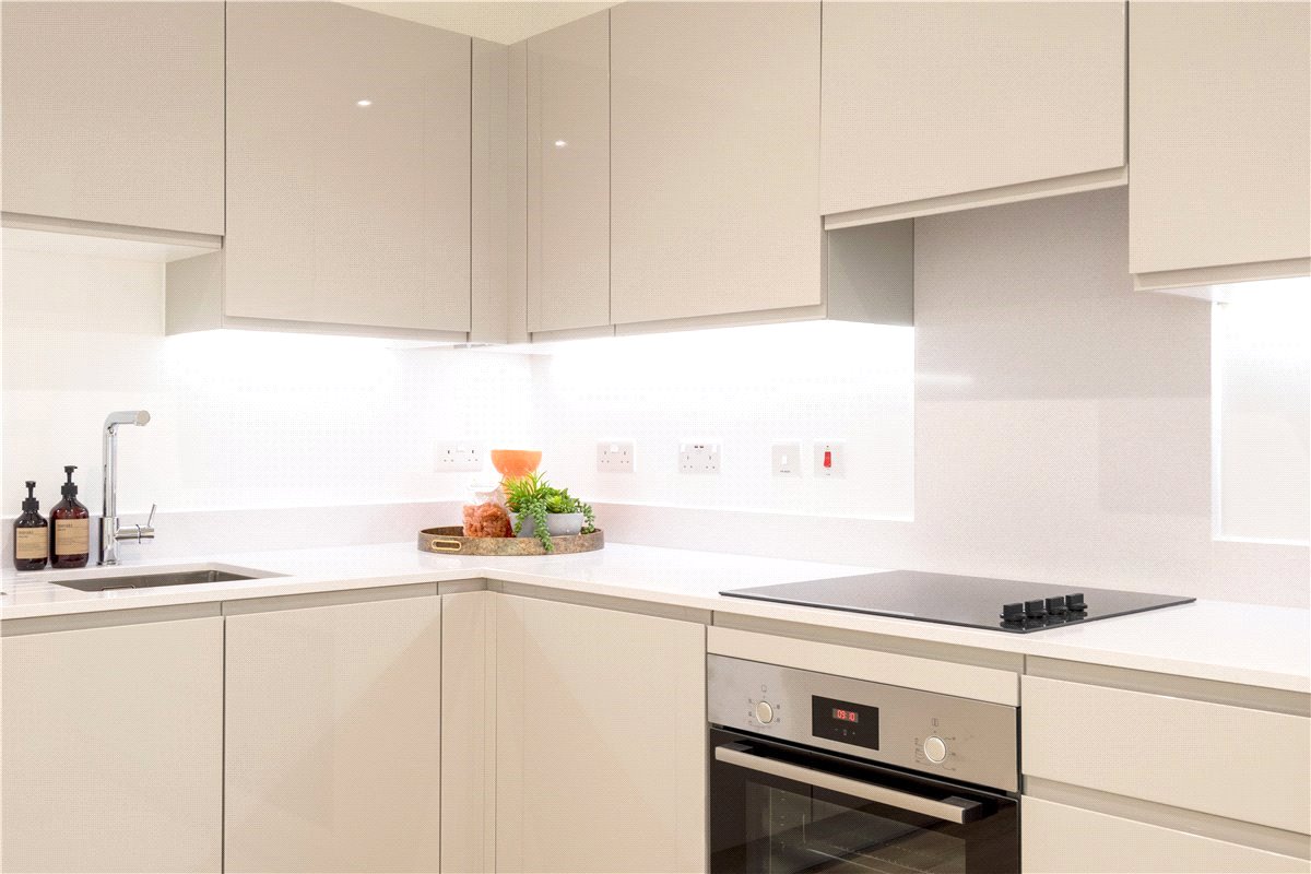 2 bedroom Flat, Heartwell Avenue, London, E16 - Let Agreed, Image 10