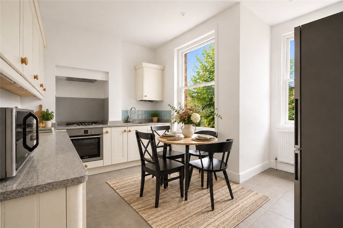 2 bedroom Flat, Bishops Park Road, London, SW6 - Available, Image 19