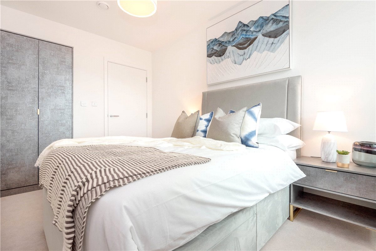 2 bedroom Flat, Heartwell Avenue, London, E16 - Let Agreed, Image 3
