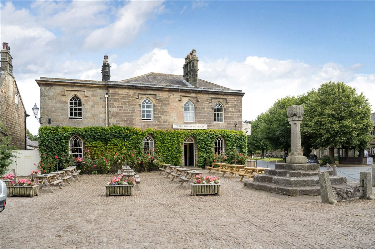 23 bedroom House, The Boar's Head Hotel & Birchwood House Annexe, Ripley, HG3 - Available