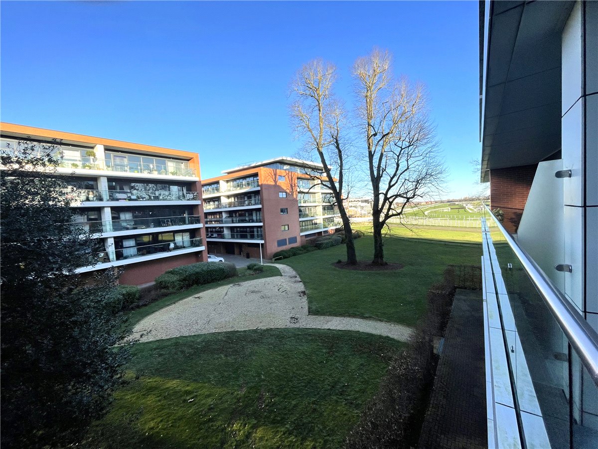 1 bedroom Flat, Racecourse Road, Newbury, RG14 - Let Agreed, Image 6