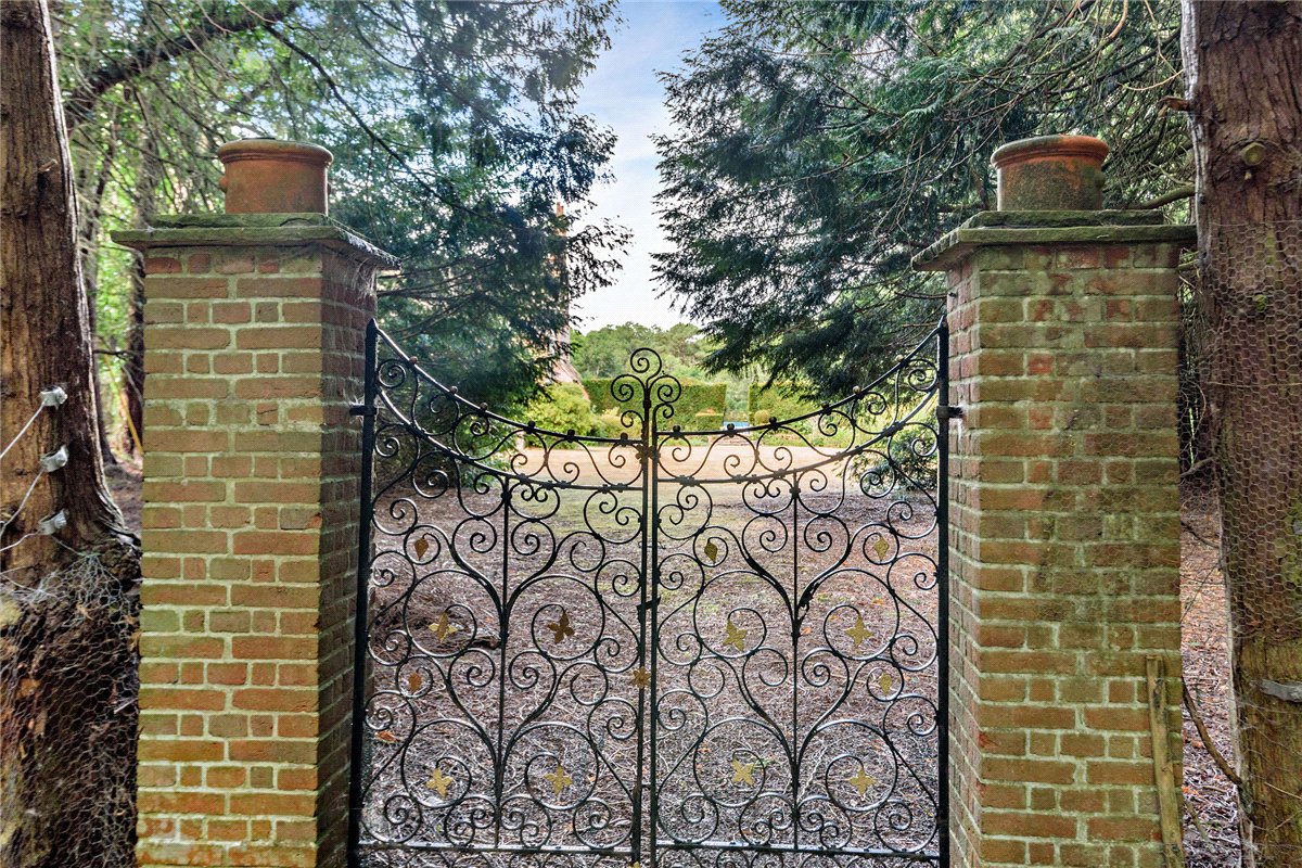 7 bedroom House, Burys Bank Road, Greenham, RG19 - Sold STC, Image 6