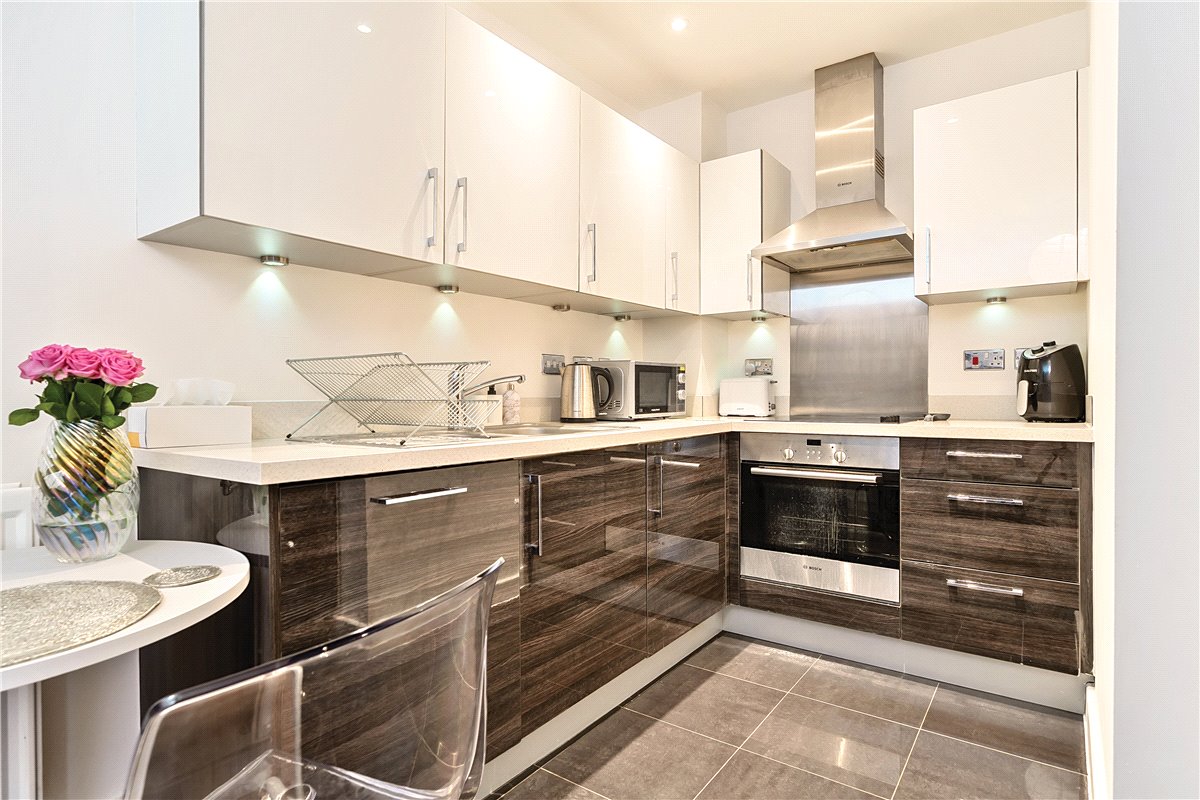 1 bedroom Flat, Victoria Bridge Road, Bath, BA2 - , Image 9