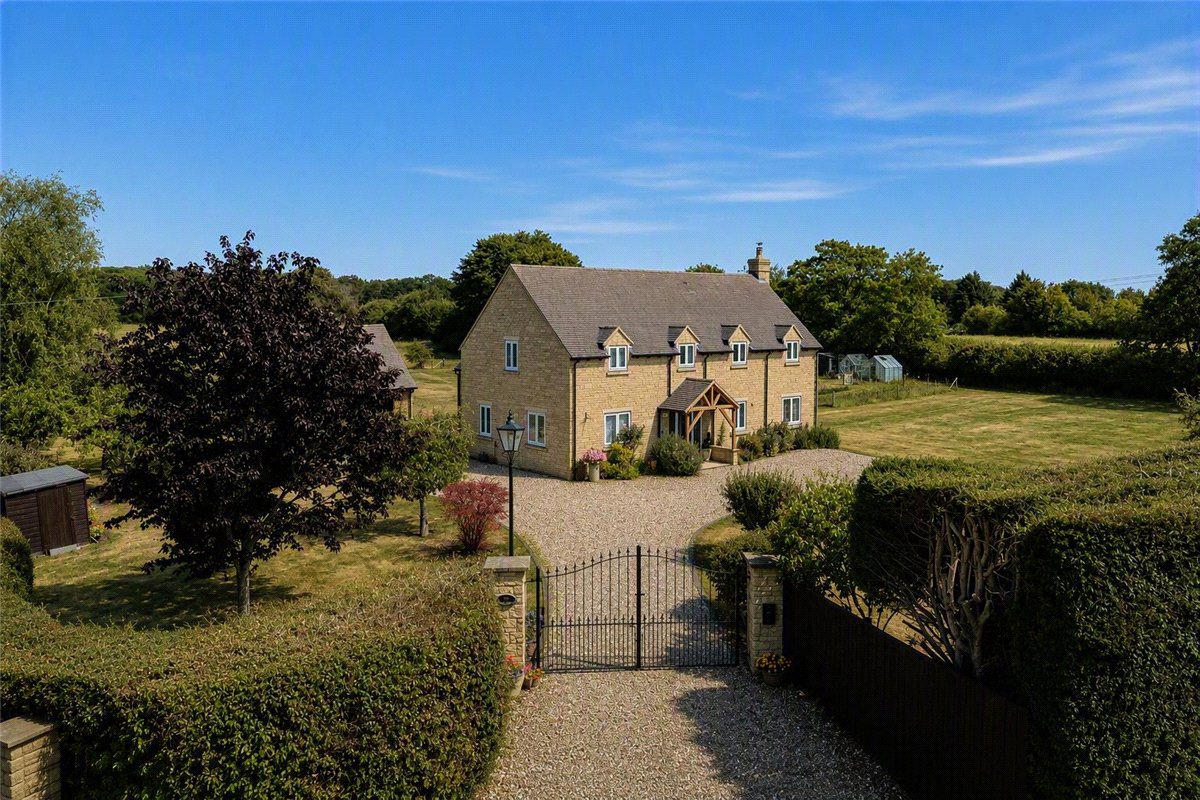 4 bedroom House, Church Hanborough, Witney, OX29 - Available