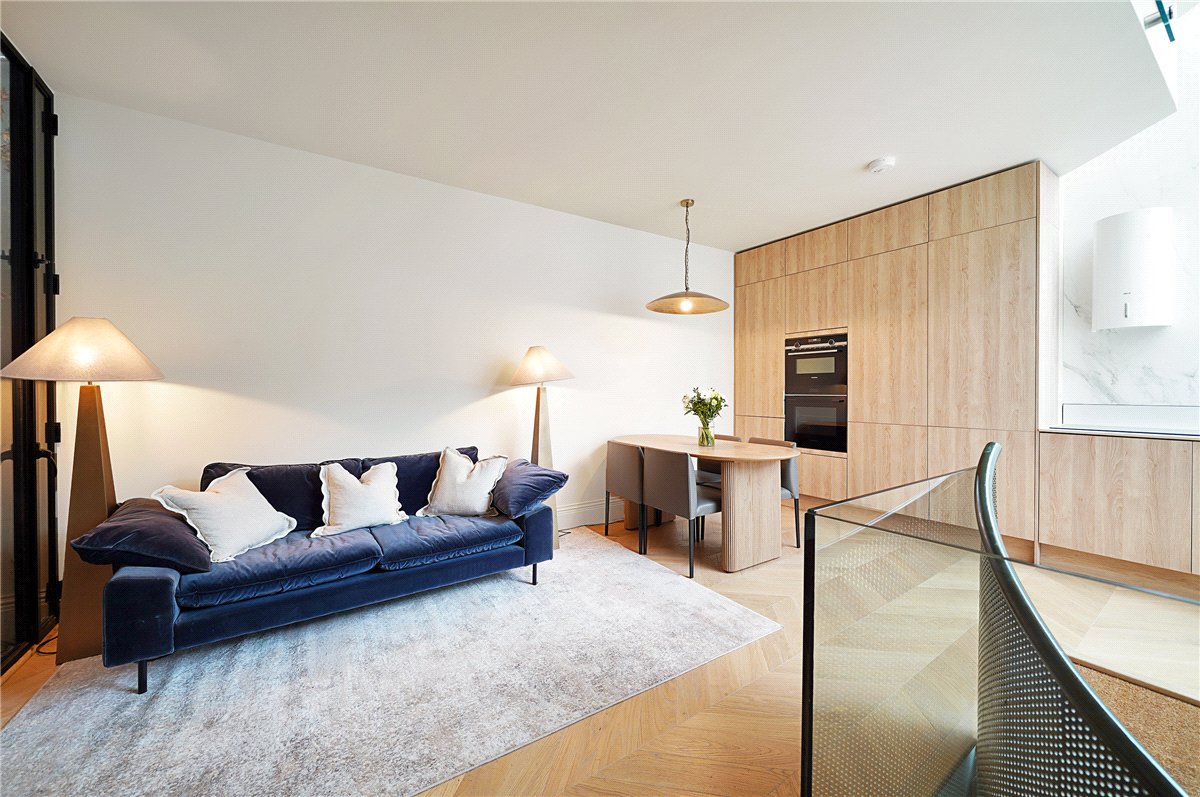 3 bedroom House, Cortayne Road, London, SW6 - Available, Image 2