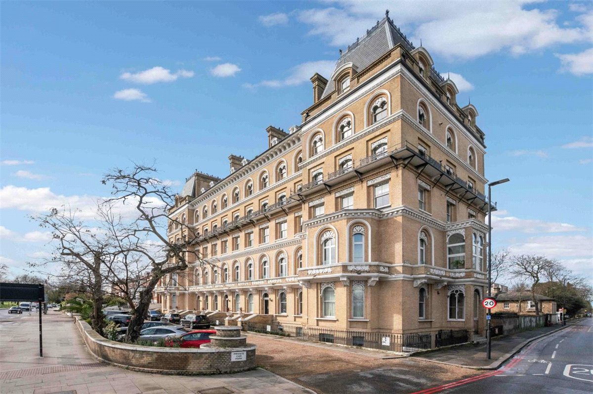 2 bedroom Flat, Clapham Common North Side, London, SW4 - Available, Image 9