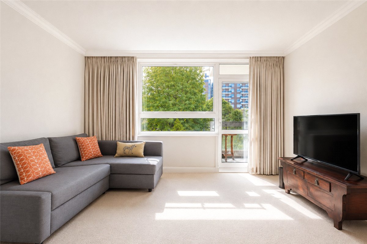 2 bedroom Flat, Ranelagh Gardens, London, SW6 - Let Agreed
