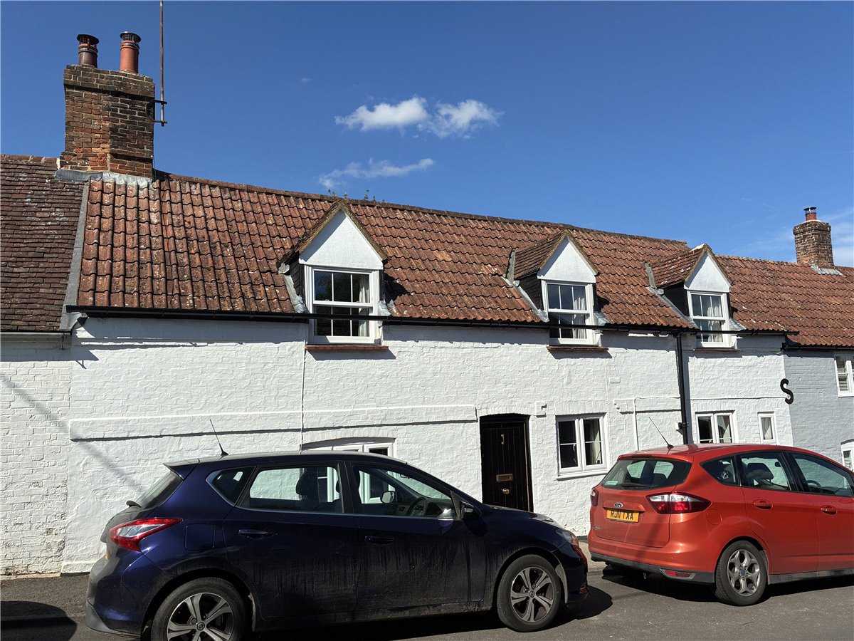 3 bedroom House, Brook Street, Great Bedwyn, SN8 - Available, Image 21