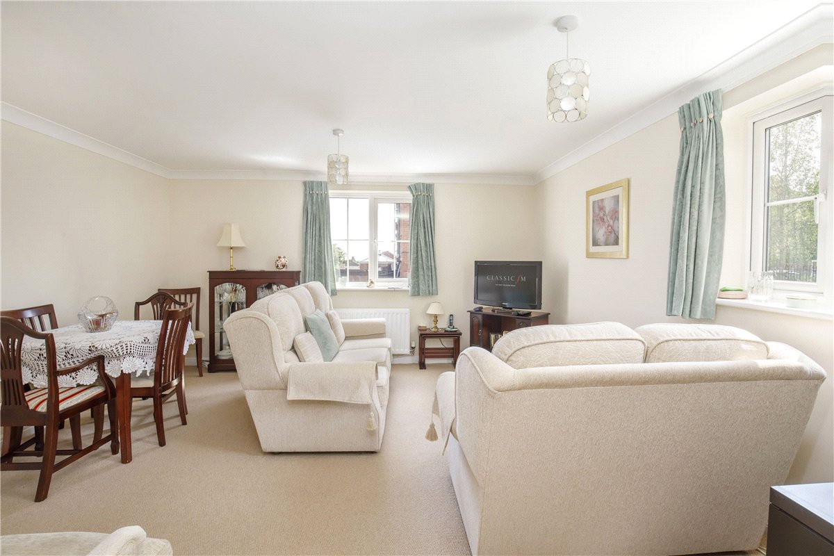 2 bedroom Flat, Blackthorn Drive, Huddersfield, HD3 - Let Agreed, Image 4