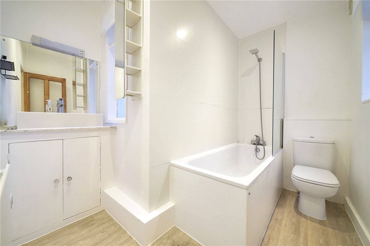 3 bedroom House, Holyport Road, London, SW6 - Available, Image 3