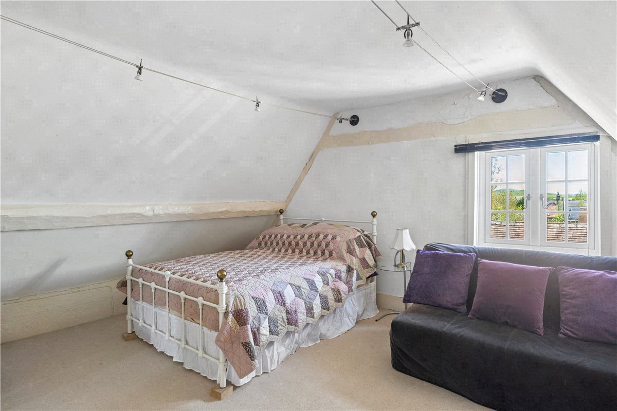 6 bedroom House, The Street, All Cannings, SN10 - Available, Image 15
