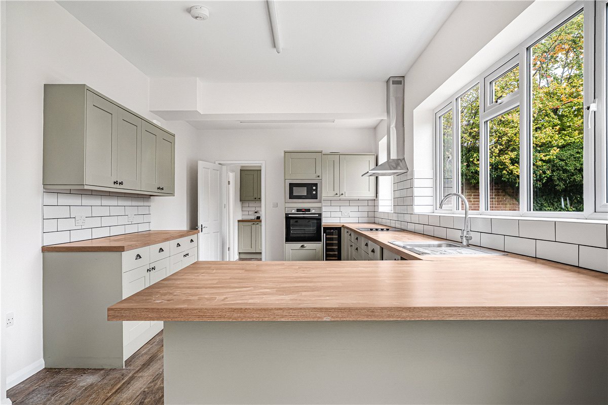 4 bedroom House, Bacombe Lane, Wendover, HP22 - Available, Image 3