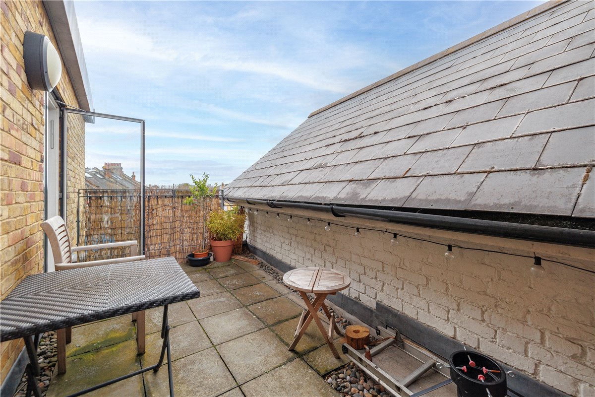 2 bedroom Flat, White Hart Lane, London, SW13 - Available, Image 1