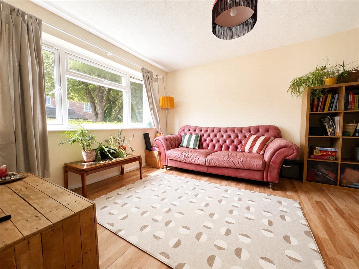 3 bedroom House, Northfields, Twyford, SO21 - Let Agreed, Image 1