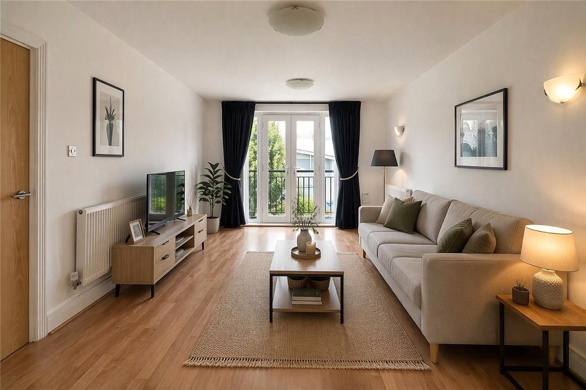 2 bedroom Flat, Pavilion Square, London, SW17 - Available