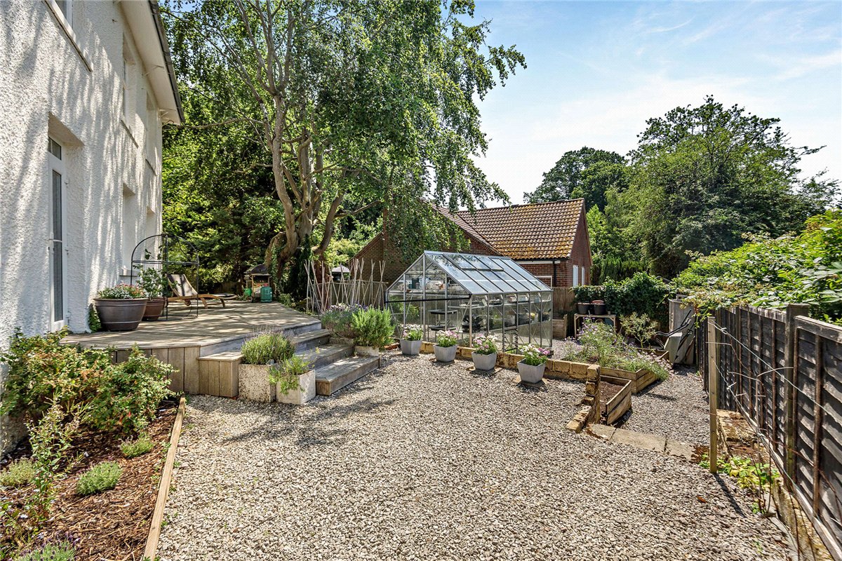 5 bedroom House, Fairview, Andover Road, RG14 - Available, Image 33