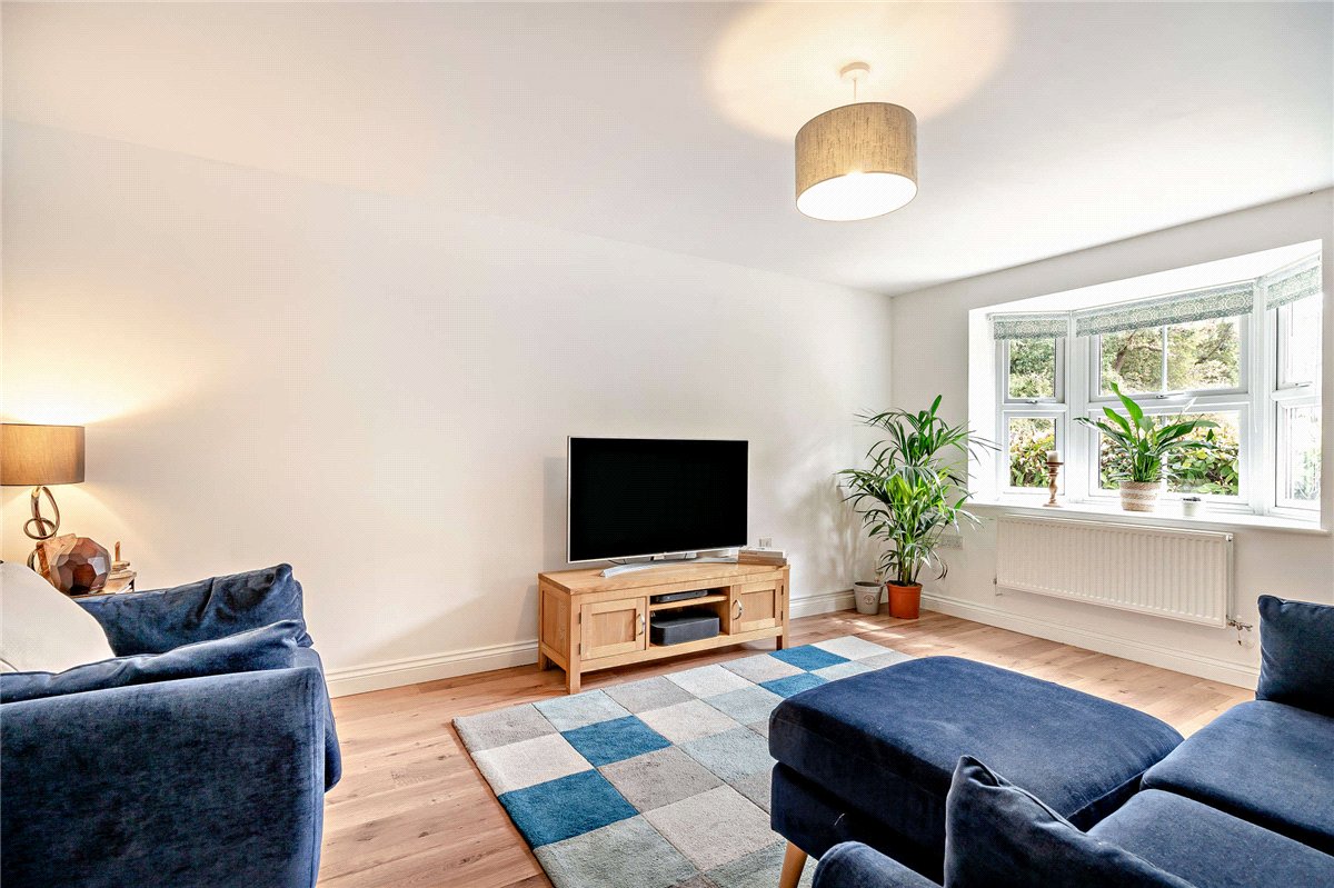 3 bedroom House, Mandarin Drive, Newbury, RG14 - Available, Image 10