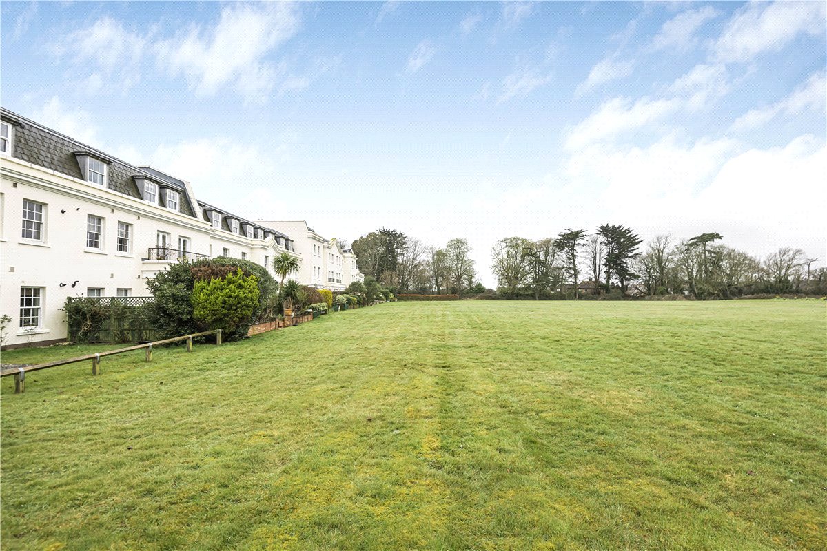 3 bedroom House, Ford Road, Tortington, BN18 - Available, Image 3