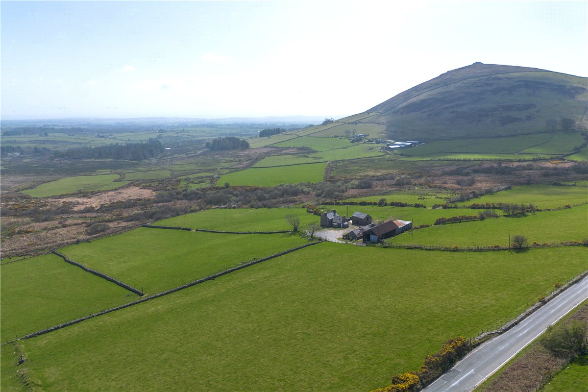 240.23  Farm, Llanaelhaearn, Caernarfon, LL54 - Available, Image 12