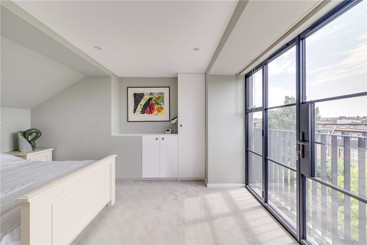5 bedroom House, Calbourne Road, London, SW12 - Sold, Image 4