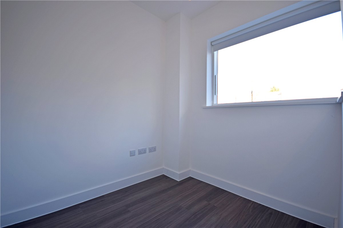 3 bedroom House, Lilywhite Drive, Cambridge, CB4 - , Image 12
