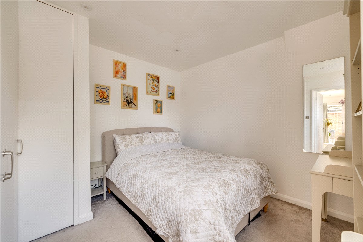 1 bedroom Flat, Alverstone Avenue, London, SW19 - Available, Image 1
