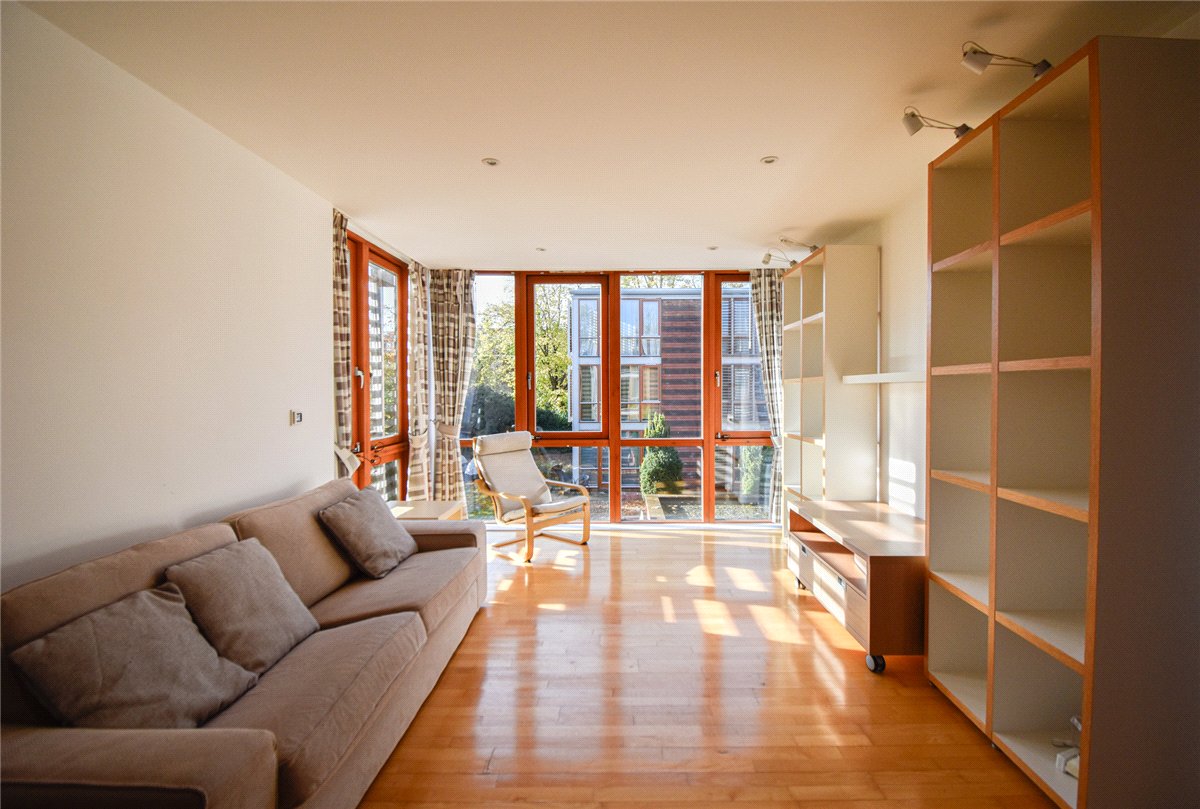 2 bedroom Flat, Meadowcroft, Cambridge, CB4 - Let Agreed, Image 10