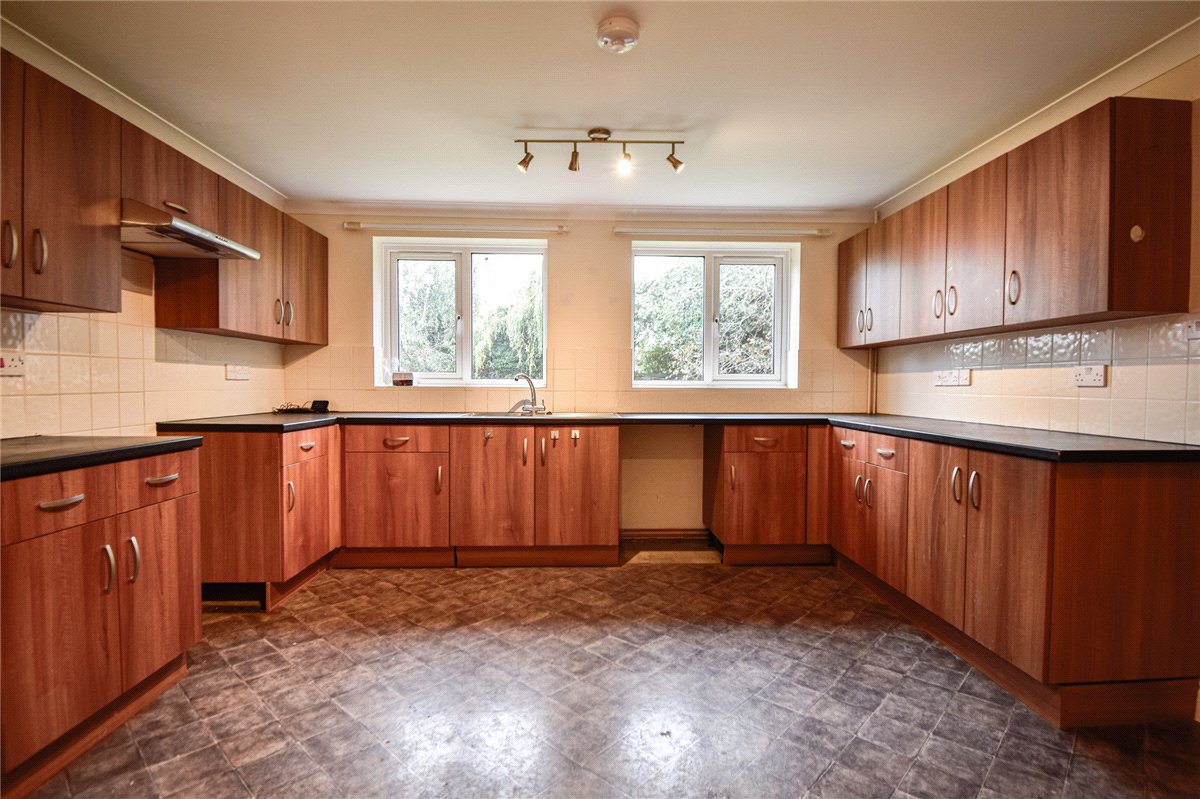 4 bedroom House, Stocks Lane, Gamlingay, SG19 - Available, Image 1