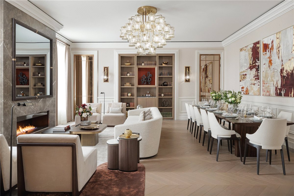 3 bedroom Maisonette, Pont Street, Knightsbridge, SW1X - Available