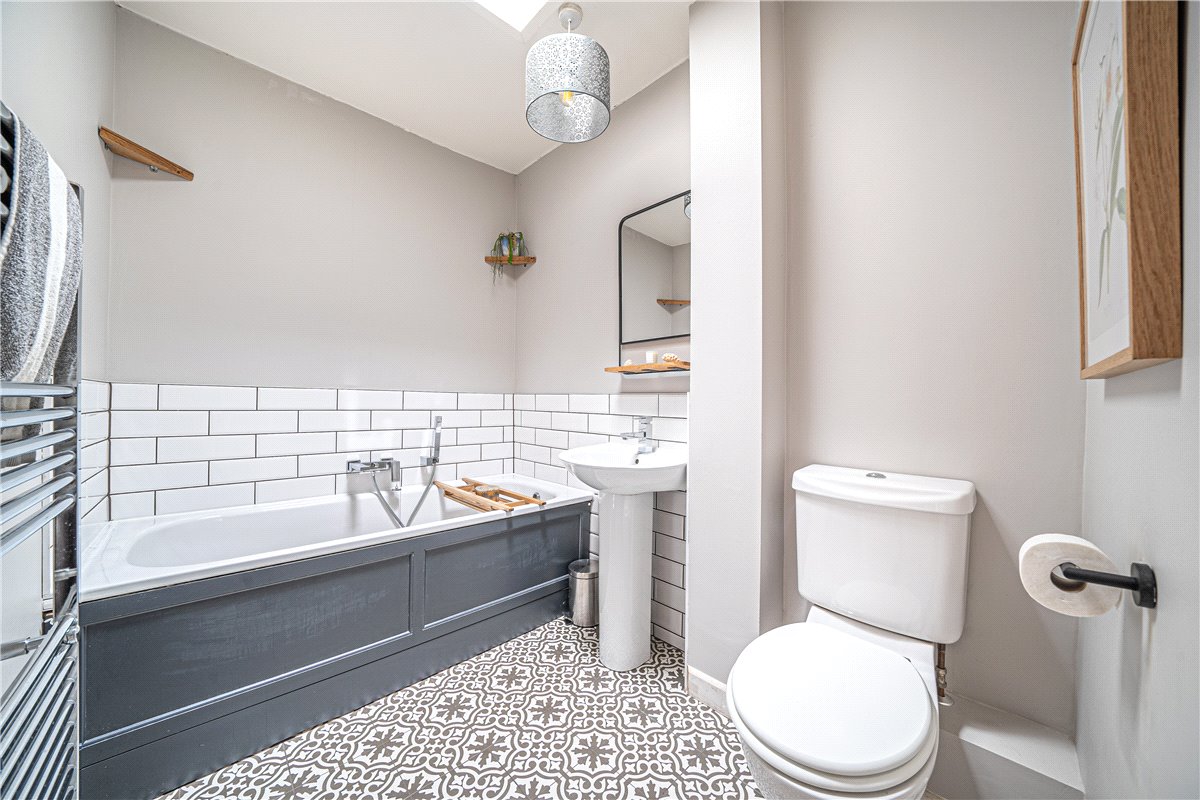 2 bedroom House, Parchment Street, Winchester, SO23 - Sold, Image 7