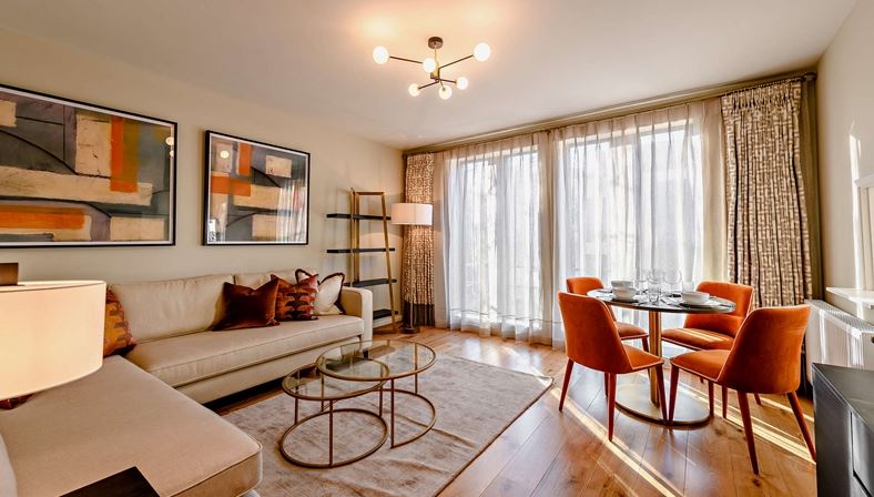 2 bedroom Flat, Fulham Road, Chelsea, SW3 - Available