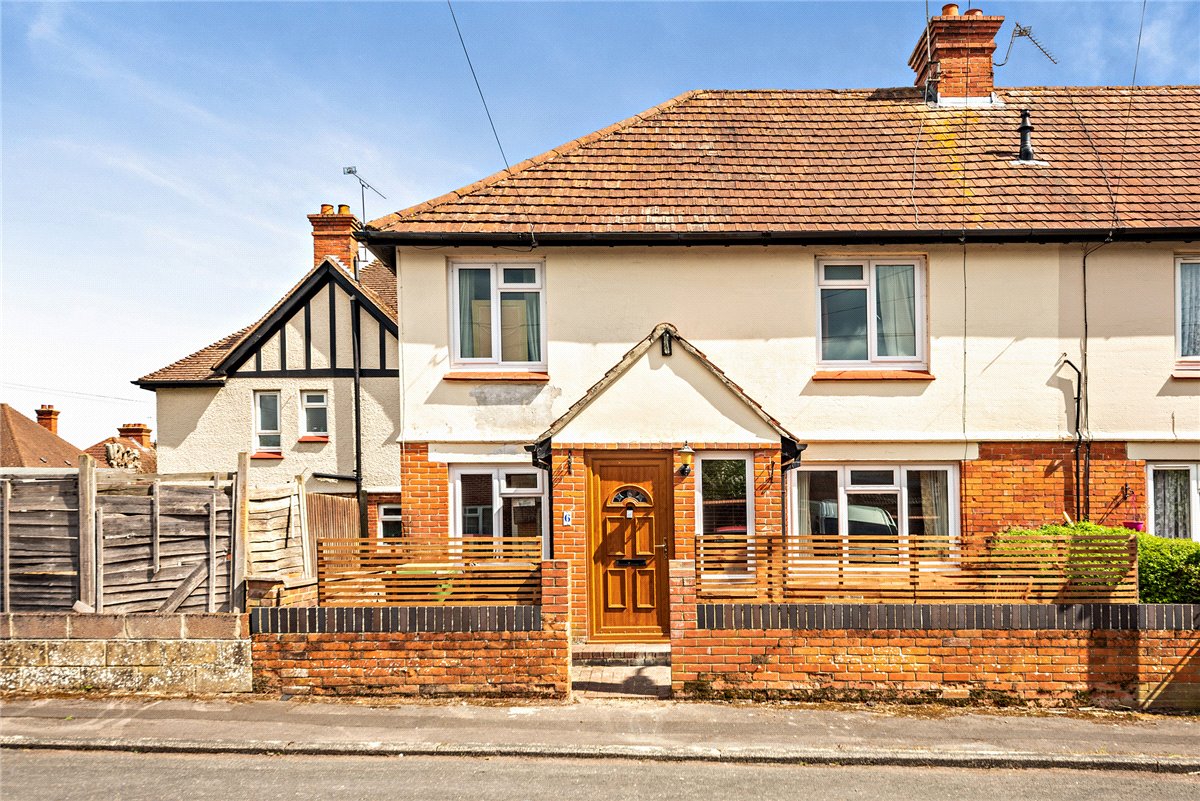 4 bedroom House, Green Lane, Newbury, RG14 - Sold