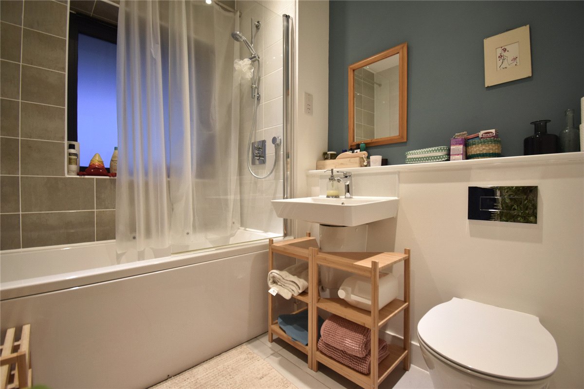 2 bedroom Flat, Hobson Avenue, Trumpington, CB2 - Available, Image 4