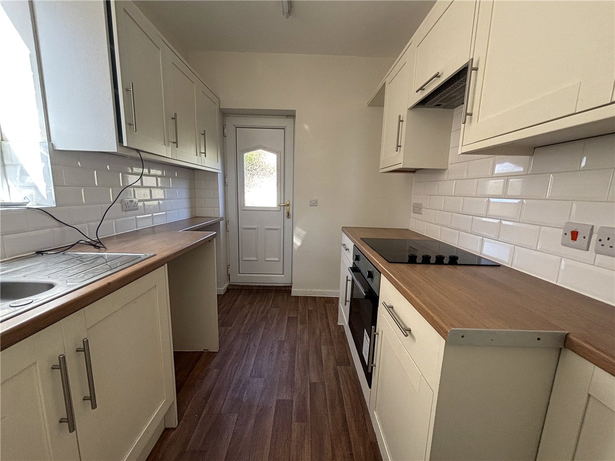 3 bedroom House, Doncaster Road, Mexborough, S64 - Available, Image 1