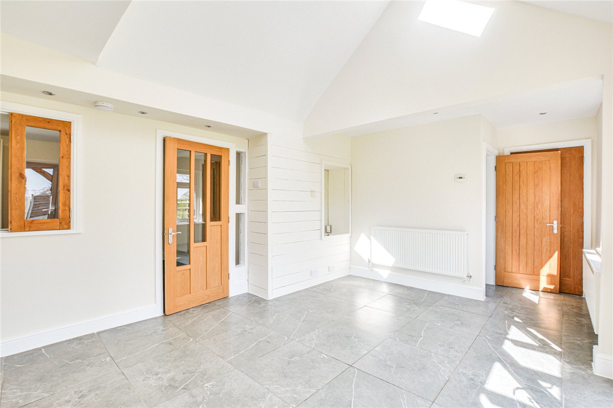 3 bedroom House, Nantwich Road, Minshull Vernon, CW10 - Let Agreed, Image 11