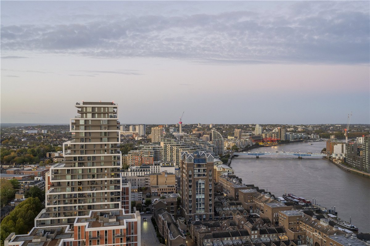 1 bedroom Flat, York Road, London, SW11 - Available