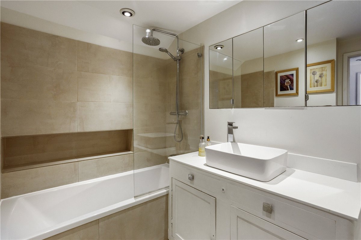 3 bedroom House, The Street, All Cannings, SN10 - Available, Image 14