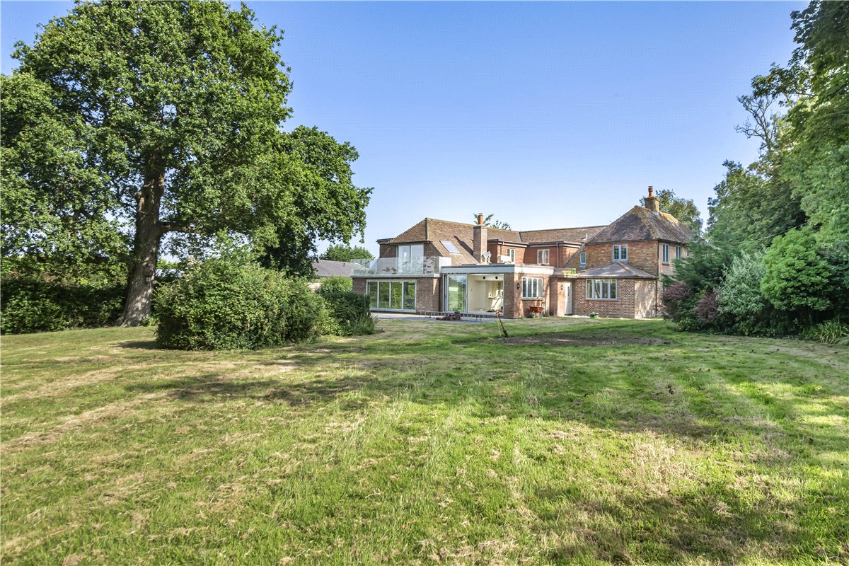 5 bedroom House, Tortington, Arundel, BN18 - Available, Image 1