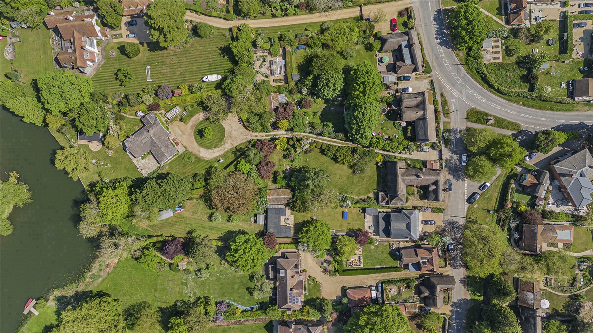 4 bedroom Cottage, High Street, Long Wittenham, OX14 - Sold STC, Image 15