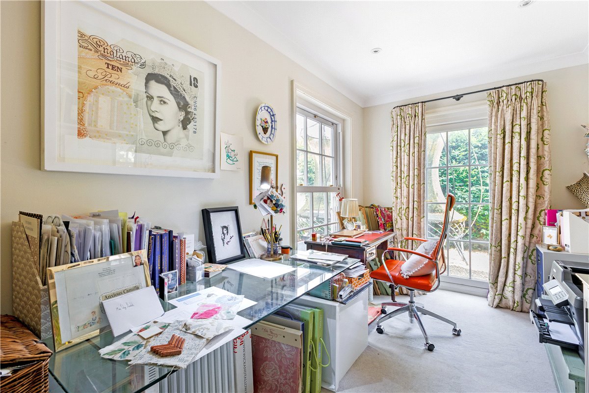 5 bedroom House, Honeystreet, Pewsey, SN9 - Available, Image 17